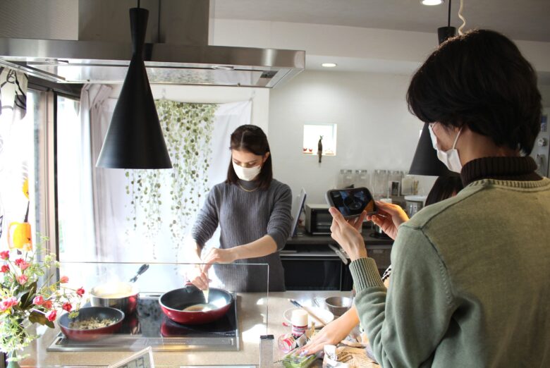 【ビジュアルデザインコース】専門学校で調理実習！？🍴